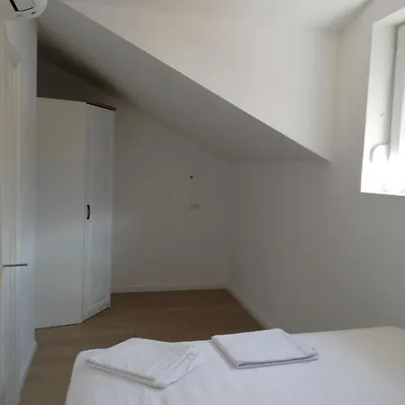 Zora Apartment Primosten