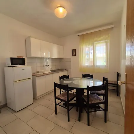 Zora Apartment Primosten