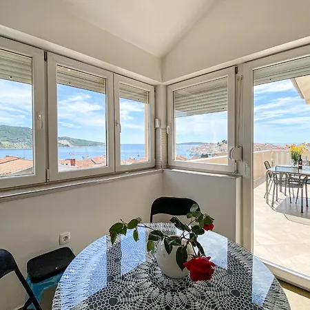 Apartment Zora Primosten