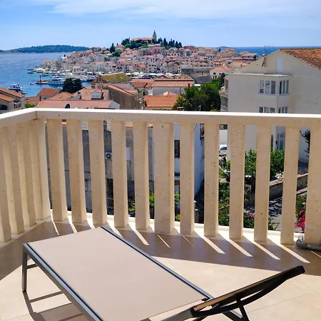 Zora Apartment Primosten